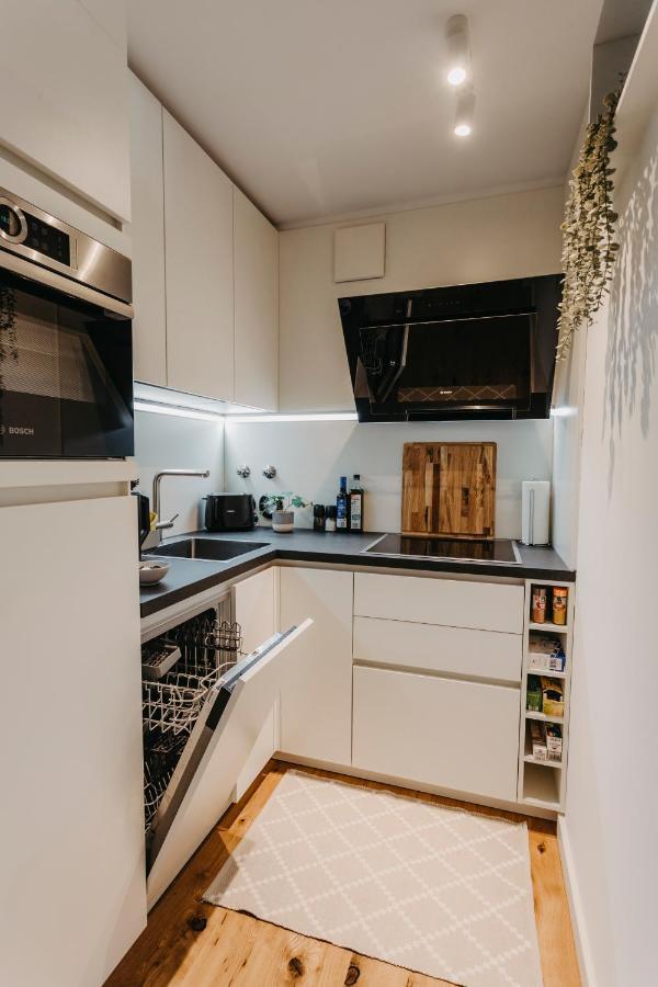 Traber Apartments Im Herzen Leipzigs Balkon Parkplatz Eksteriør billede