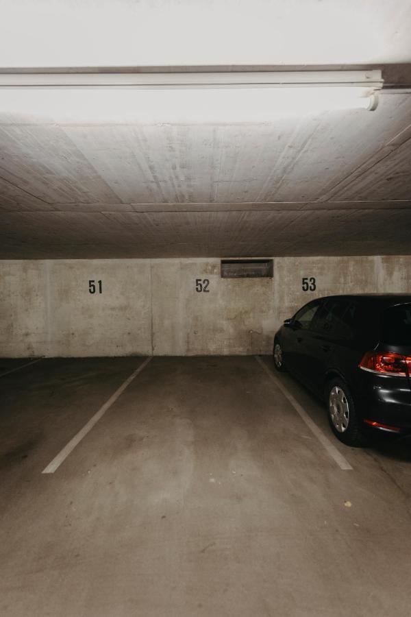 Traber Apartments Im Herzen Leipzigs Balkon Parkplatz Eksteriør billede